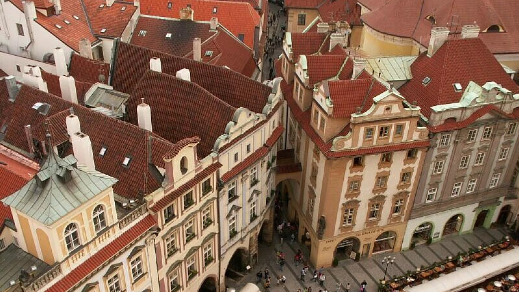 camminando nella capitale ceca