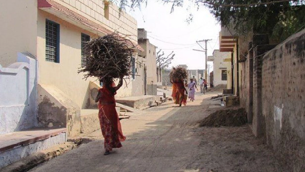 india, perle e polvere