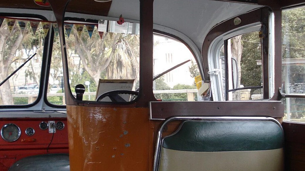 malta, l'isola dagli orologi ingannevoli