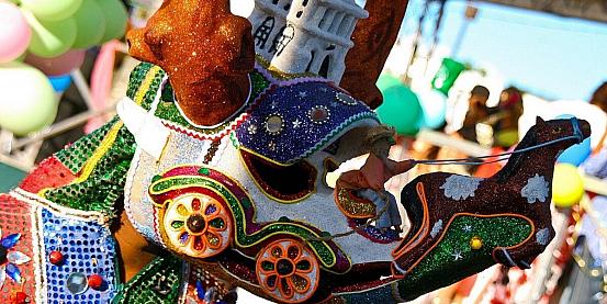 carnaval de santiago - i lechones