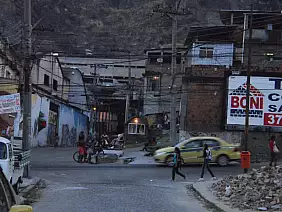 rio-de-janeiro-favela-de-rocinha-zdgb7