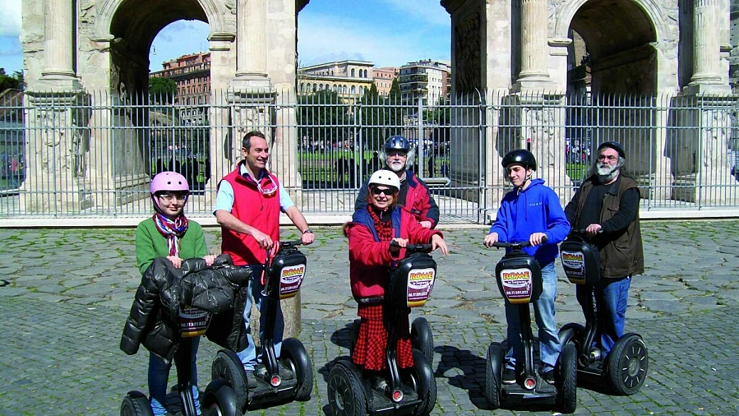 la capitale si visita in segway
