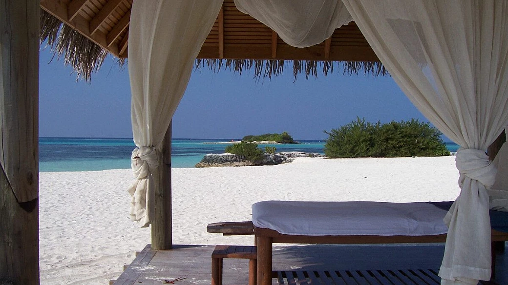 scusa a quanto sta il dollaro?? bodu huraa