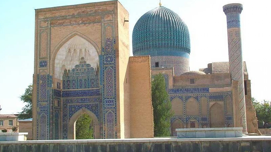 da istanbul a taskent in moto