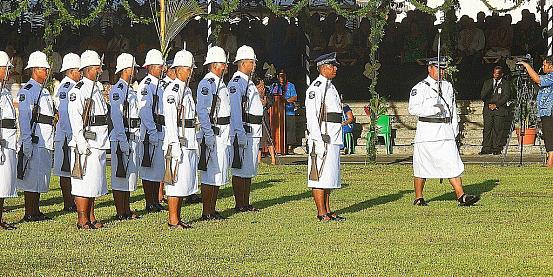 Sfilata dell'esercito di Samoa per la festa dell'indipendenza
