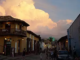 santiago-de-cuba-panorama-t6fzg