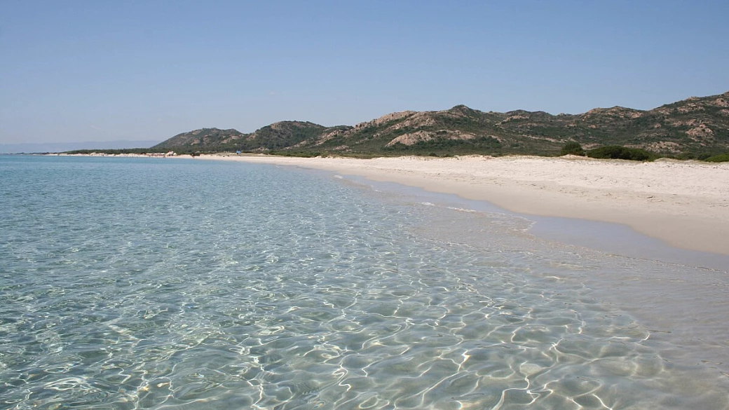 sardegna, le spiagge dell'est tutte da scoprire