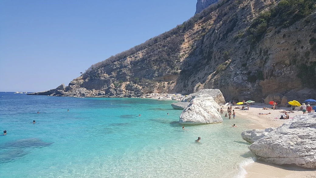 sardegna, i tropici dietro l'angolo