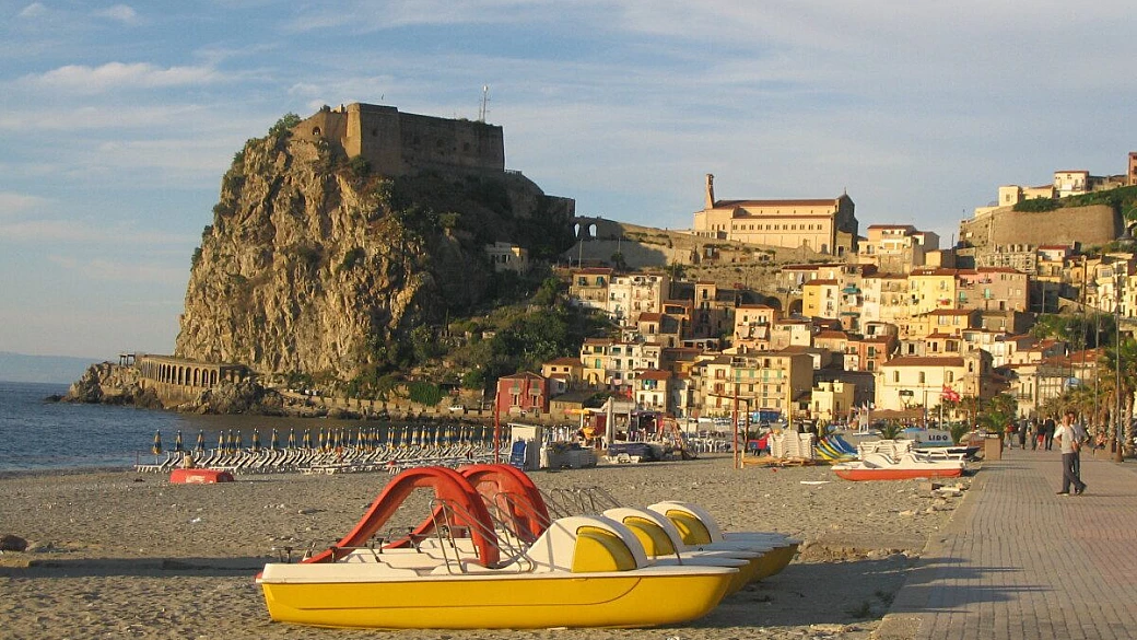 sicilia del sud-ovest, tra mare e templi..