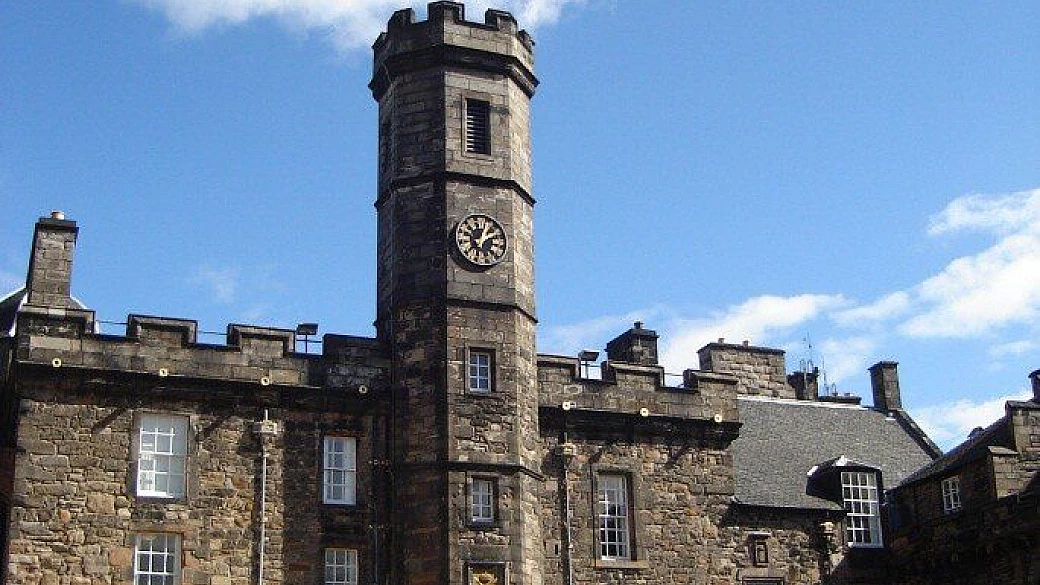 buon compleanno a edimburgo