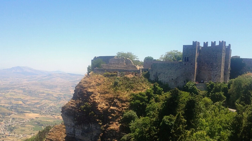 bedda matri, la sicilia con amore
