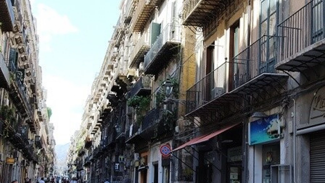 dove il mare è più blu di ma in sicilia piove sempre!