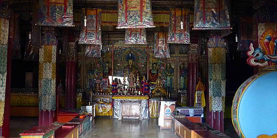 interno di uno dei templi del tashiding gompa