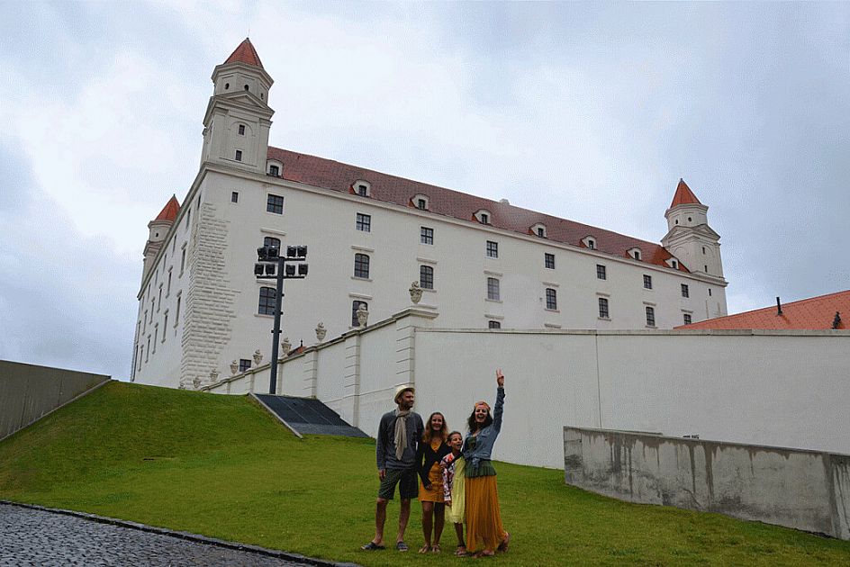 travel2travel family al castello di bratislava