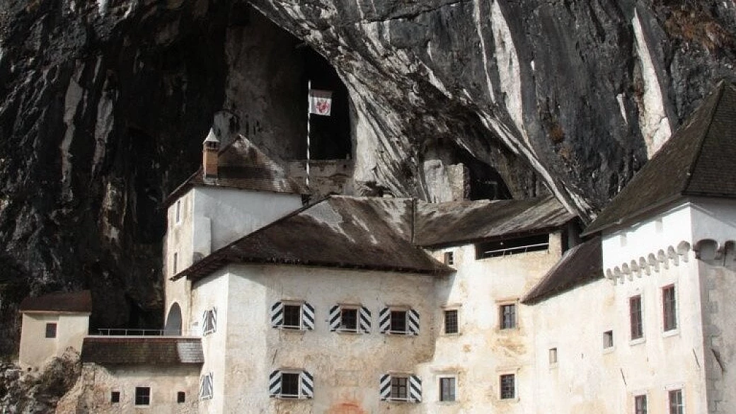 alla scoperta del castello di predjama