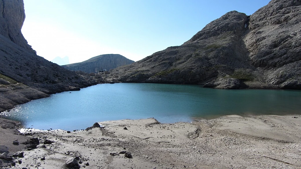 trekking in val di fassa