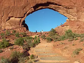 universal-city-walk-dmns1