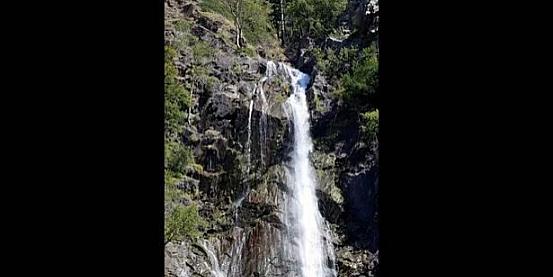 Cascata per caso... all'avventura alla cascata du Frenay