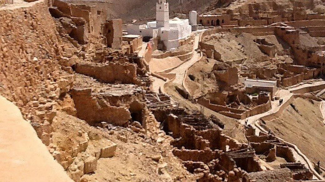 tour della tunisia zaino in spalla