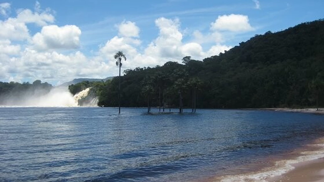 tour all'interno del venezuela e los roques in barca a vela