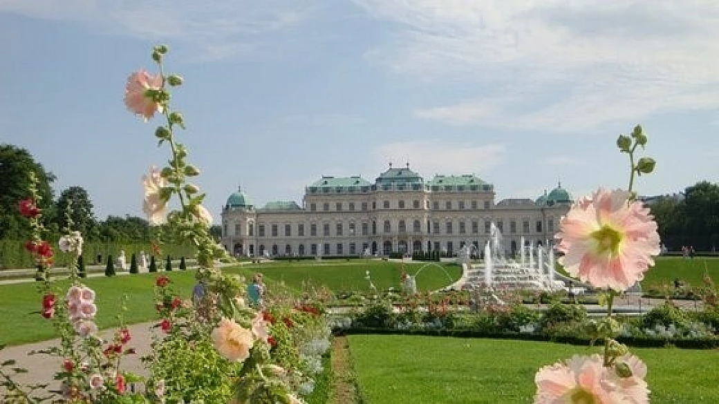 un salto nel passato imperiale!