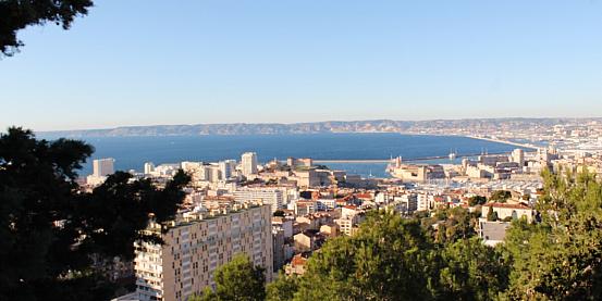 Ici Marseille, fuga di Dicembre con bimba a seguito