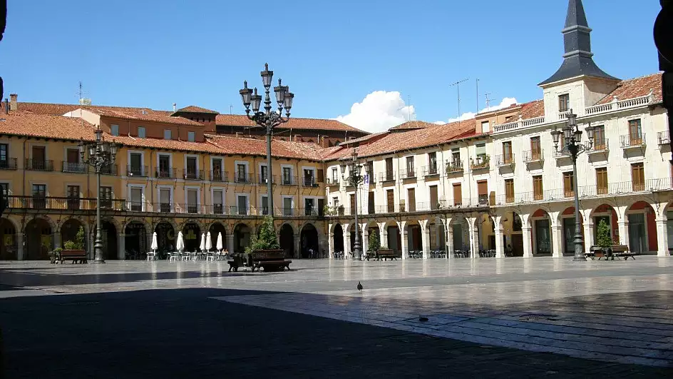plaza mayor - leon