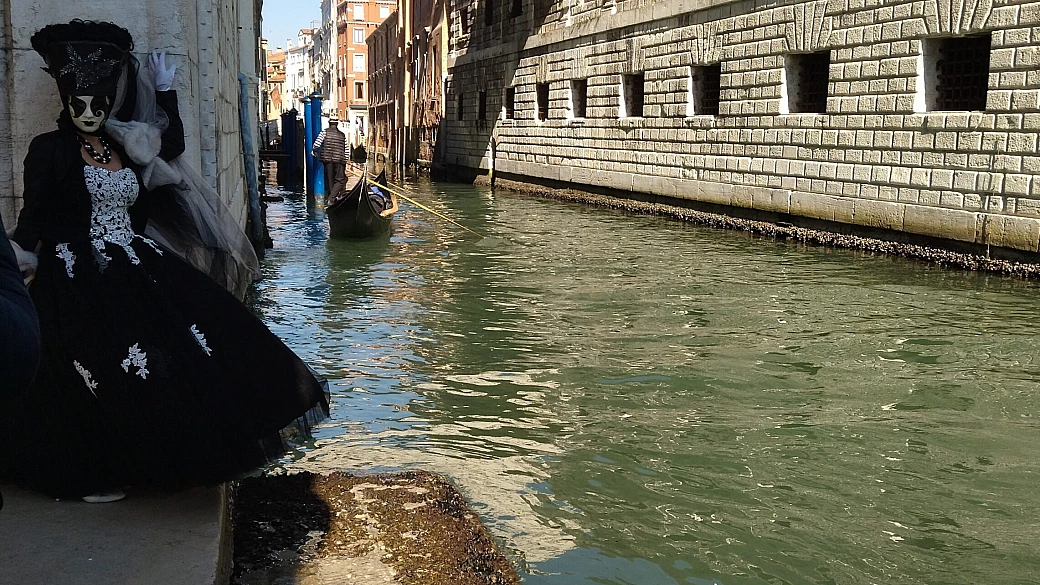 venezia: 3 giorni sospeso su un’opera d’arte