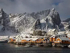 20_lofoten_rorbuer_di_sakrisoy