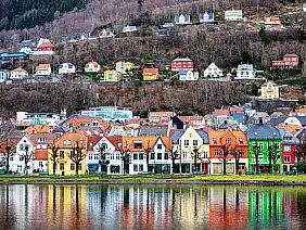 2_bergen_kaigaten_street