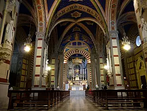 interno della chiesa di santa margherita
