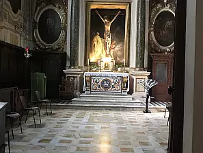 interno chiesa monte oliveto maggiore