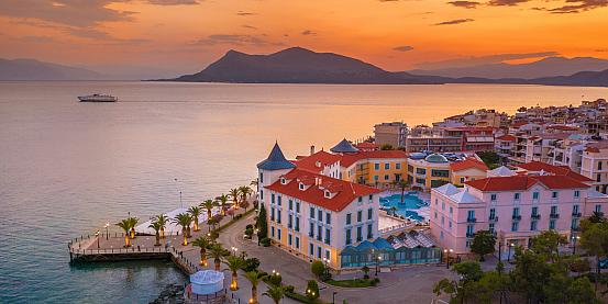 sunset,at,the,greek,spa,resort,with,the,hot,springs