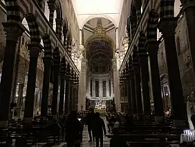 interno_cattedrale_di_san_lorenzo