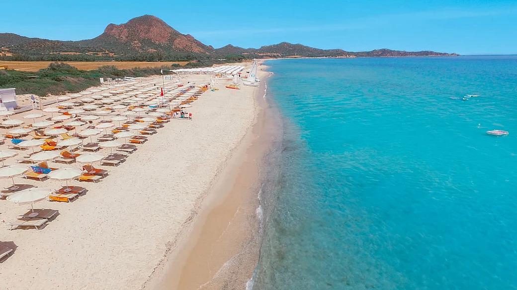 costa rei, la spiaggia più bella del mondo è italiana