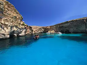 228_comino_crystal_lagoon
