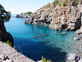 700_2022_09_24_spiaggetta_vicino_all_arcomagno