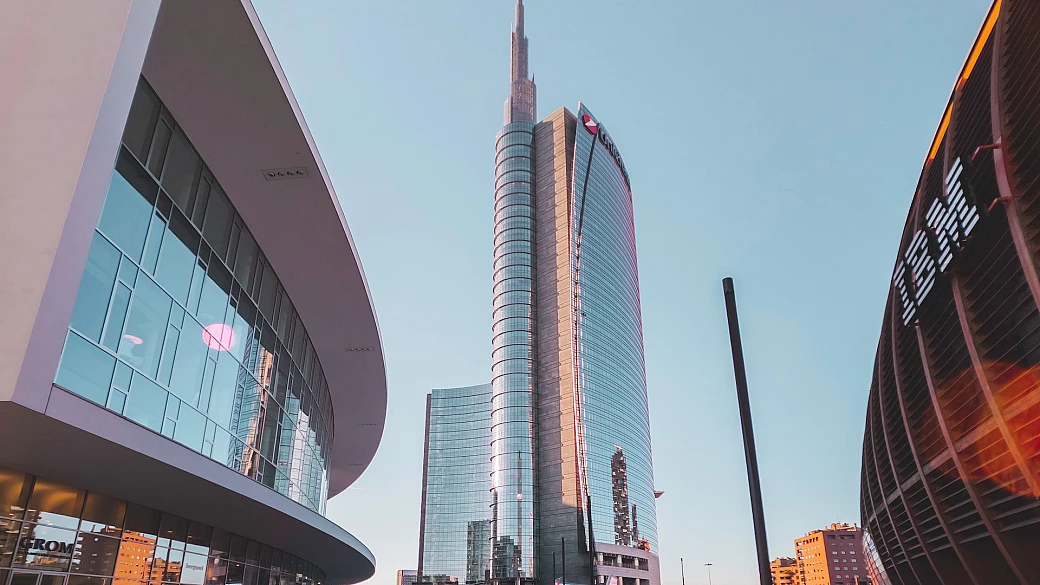 dall'ossobuco al negroni sbagliato: la trasformazione di milano in città cool passa anche attraverso la tavola