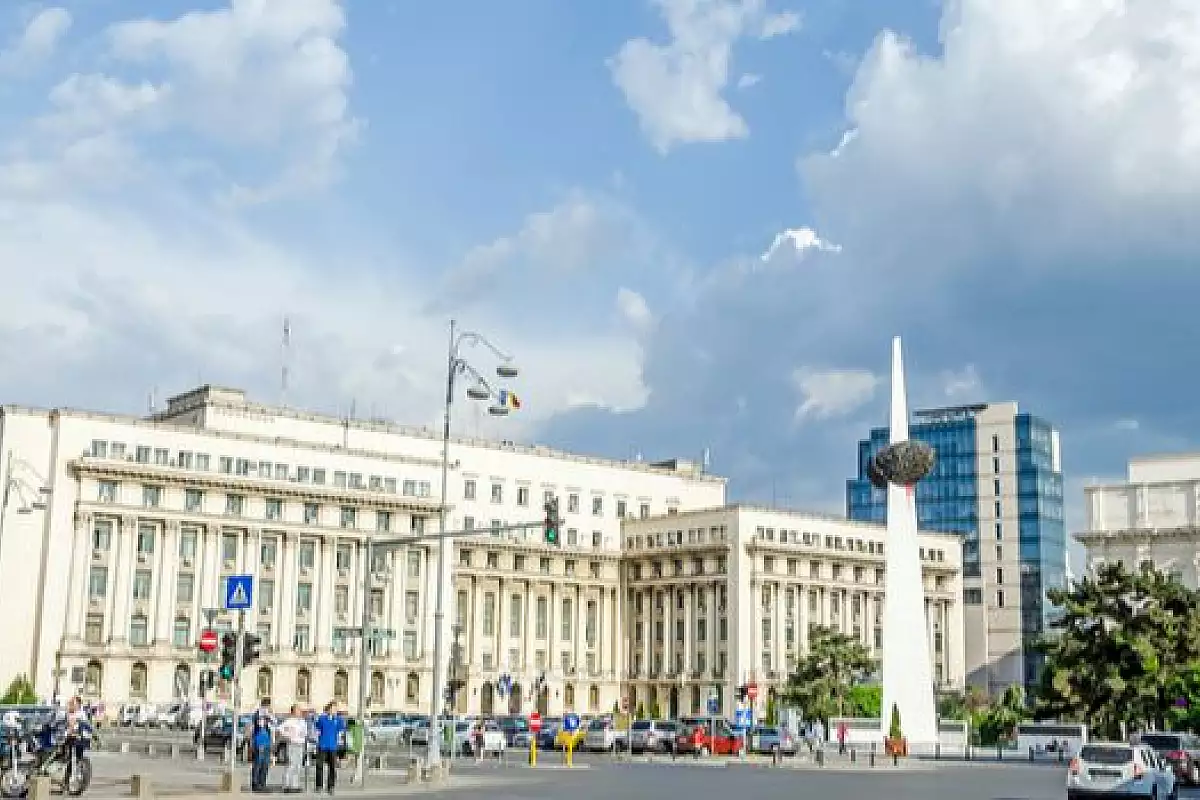 piazza della rivoluzione weekend a bucarest