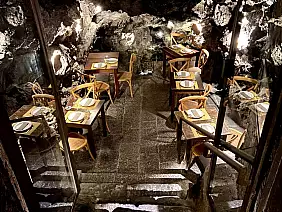 ristorante_grotta_lavica