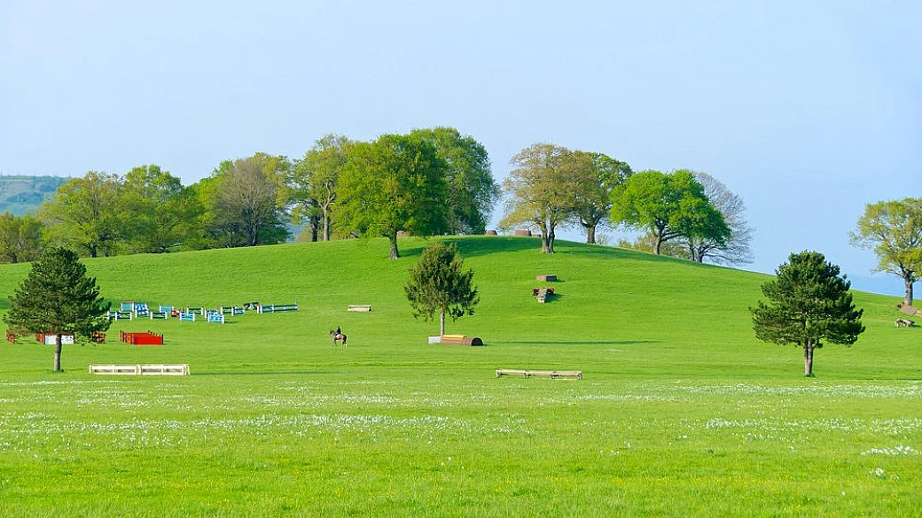 il posto giusto per vedere le stelle è un piccolo altopiano a 30 chilometri da roma: qui toccherai il cielo con un dito