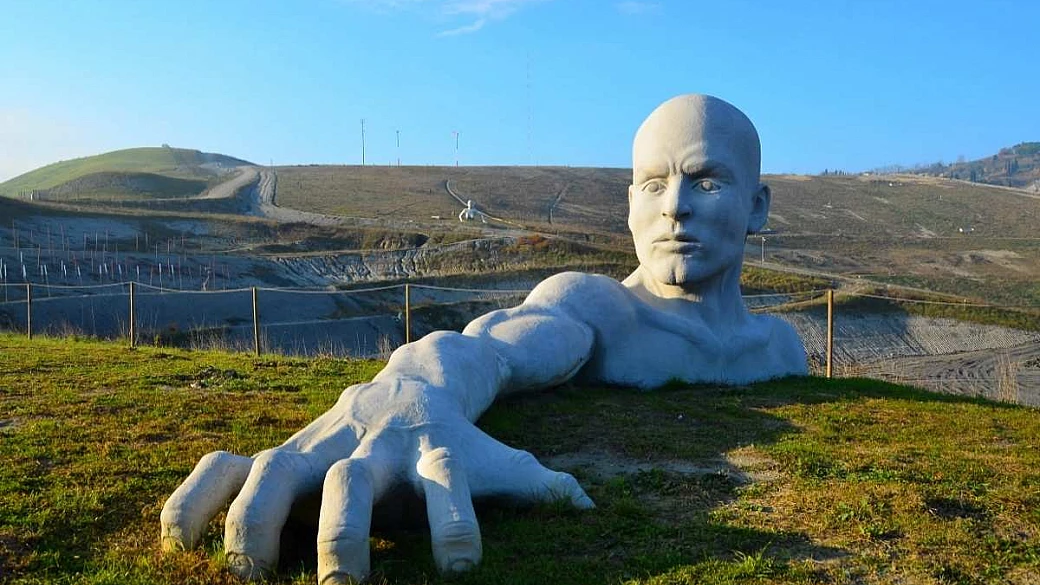 tg del turismo: over tourism, macca a peccioli, acerenza e dracula