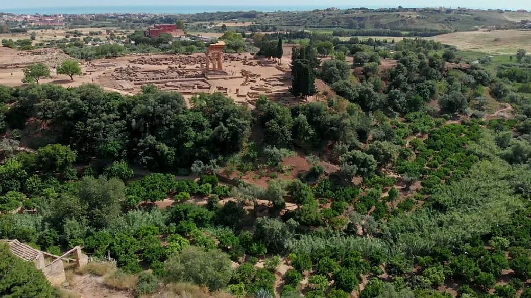 tg del turismo: palermo, agrigento, valdichiana, lignano sabbiadoro...