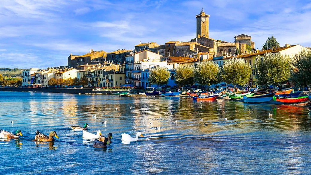 piccoli ma dalla grande bellezza: ecco i laghi italiani che ti lasceranno senza parole