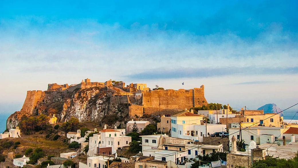 pochissimi la conoscono, ma questa isola della grecia è uno dei luoghi dove vorresti trasferirti