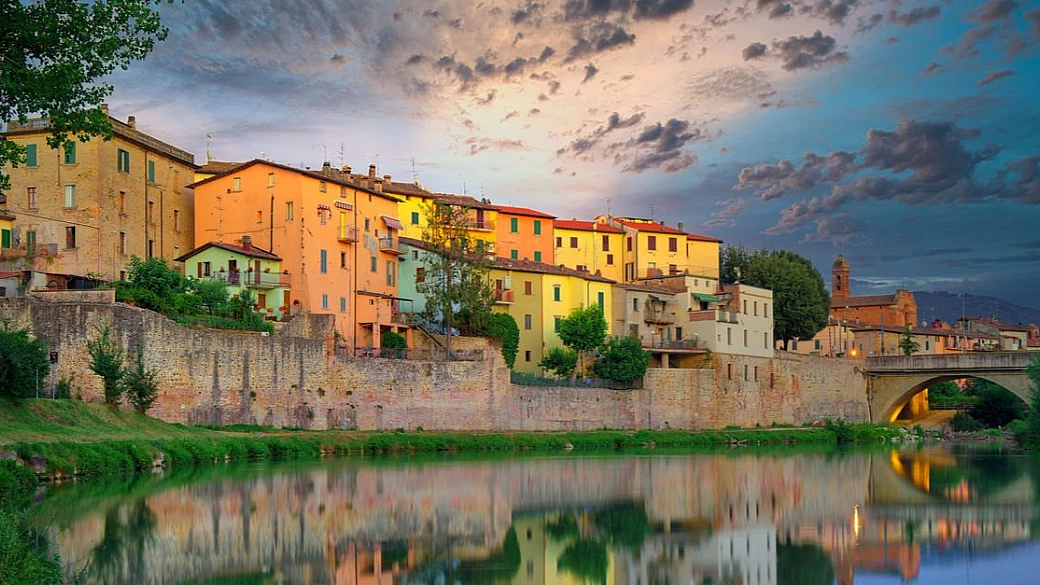 in umbria c'è la città dei due fiumi, dove un piccolo torrente incontra il fiume più importante del centro italia
