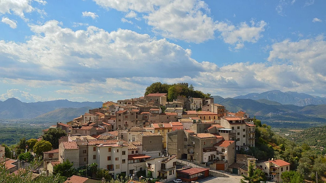 la terra antica del sud italia è una regione ancora poco conosciuta, ma ricca di storia e luoghi sorprendenti