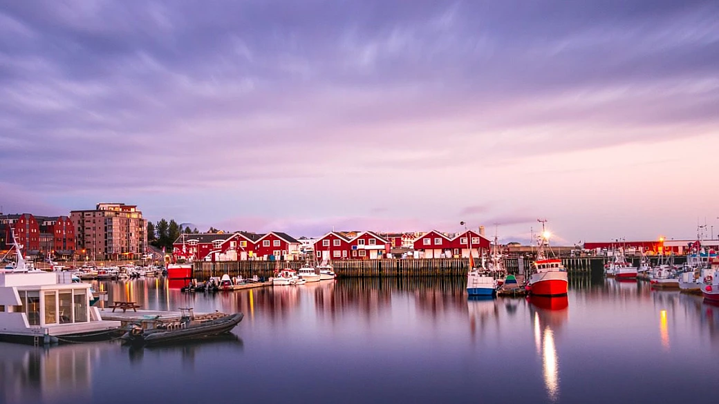 la metropoli in miniatura è una delle città più belle dell'artico, e nel 2024 sarà capitale europea della cultura