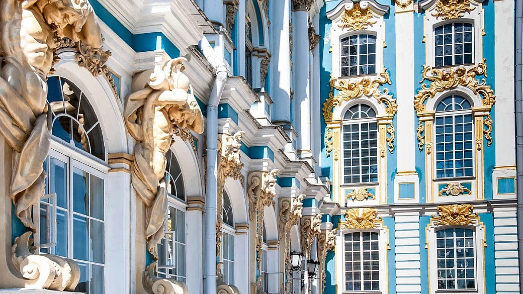 servirebbero almeno 3 mesi per scoprire le sue opere, ma il museo più grande del mondo è off-limits: ecco perché