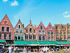 belgio_tour_fiandre_bruxelles_bruges_bici_be001_bruges_piazzamercato_site_angela_scarpari